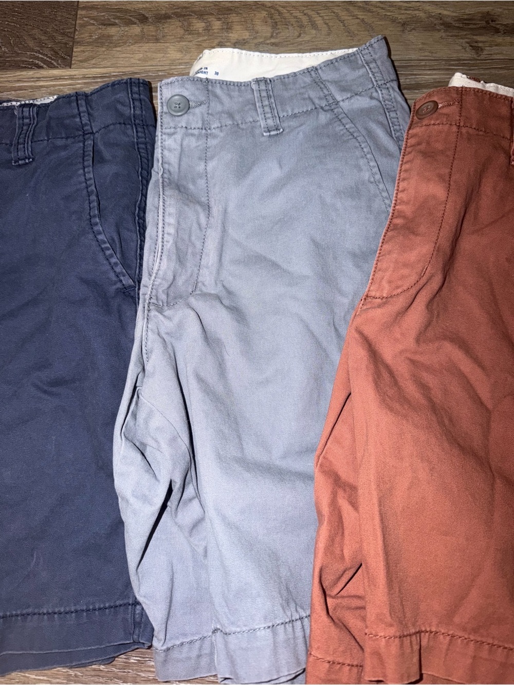 Men Old Navy Lived in Straight Style Shorts - Navy, Light Gray, Rust - Picture 3 of 4